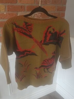 Mondi Vintage Olive Green Crewneck Sweater with Red and Black Bird Motif